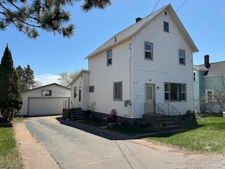 643 S Pine St, Ishpeming, MI 49849