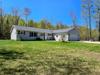 17656 S Deer Run Rd, Kinross, MI 49752