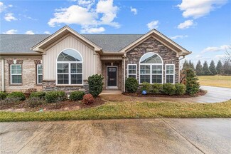 5207 Roost Ridge Ct, Greensboro, NC 27407