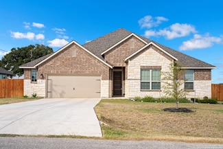 143 Arched Oak Loop, Floresville, TX 78114