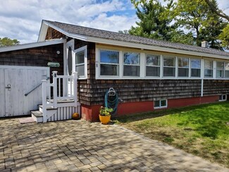 6-8 Pine Tree Ave, Saco, ME 04072