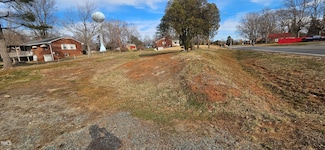165 Old Hollow Rd, Rural Hall, NC 27045