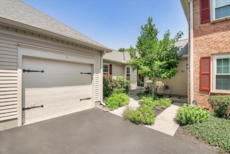 7 Darby Ct Unit 67, Fairfield, OH 45014