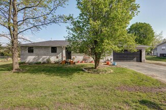 311 W Alice St, Mount Vernon, MO 65712