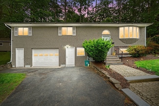 44 Drexel St, Worcester, MA 01602