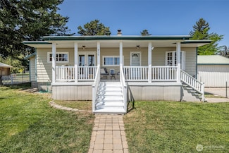 416 N Baker St, Waterville, WA 98858
