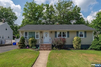 527 Lyster Ave, Saddle Brook, NJ 07663