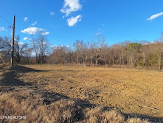 685 Weems Chapel Rd, Mosheim, TN 37818