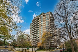5630 Wisconsin Ave Unit 903, Chevy Chase, MD 20815