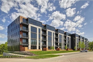 1 University Way Unit 407, Iowa City, IA 52246