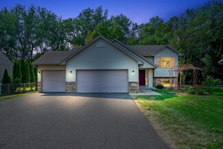 2555 Edgerton St, Saint Paul, MN 55117