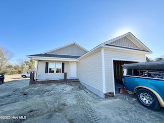 52 Grace Pond Ave, Benson, NC 27504