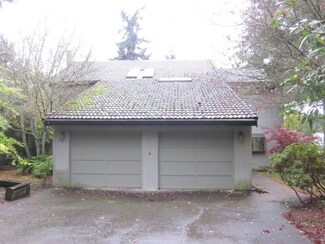 7853 NE Chief Wahalchu Rd, Indianola, WA 98342