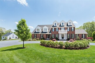 8 Cider Mill Ln, Lincoln, RI 02865