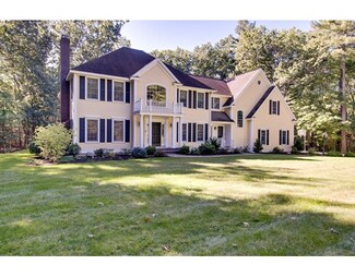 50 Swanson Ln, Carlisle, MA 01741