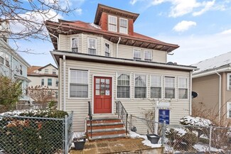 66 Hartford St, Dorchester, MA 02125