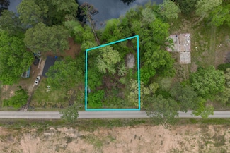 1457 Country Ln, Conroe, TX 77384