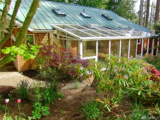 1261 Griffith Point Rd, Nordland, WA 98358