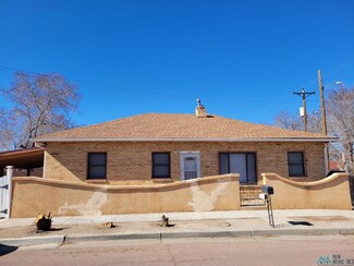 505 N 4th St, Gallup, NM 87301