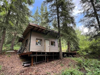 791 Chena Hills Dr, Fairbanks, AK 99709