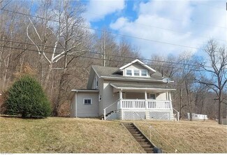 824 Depot St, Glenmont, OH 44628
