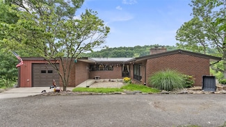 1451 Keystone St, Natrona Heights, PA 15065