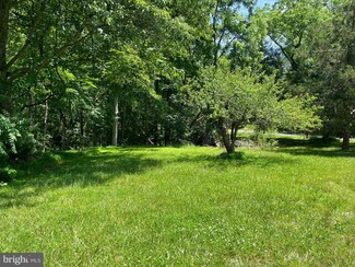 18041 Joplin Rd, Triangle, VA 22172