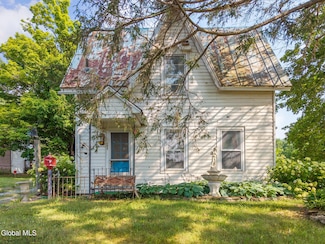 157 N Main St, Howes Cave, NY 12092