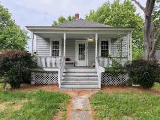 1003 W Spruce St, Jerseyville, IL 62052
