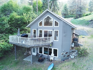 2122 Northport Flat Creek Rd, Kettle Falls, WA 99141