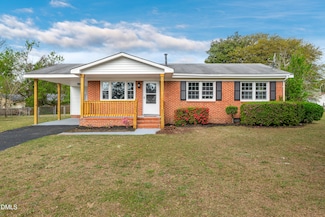 6203 Lynette Cir, Fayetteville, NC 28314