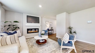 16610 Bondesson St, Bennington, NE 68007