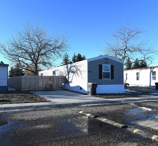 1700 11th St, Wheatland, WY 82201