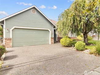 8728 Christa Dr NE, Lacey, WA 98516