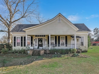 1102 Shreveport Rd, Minden, LA 71055