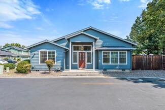 314 Live Oak Loop, Central Point, OR 97502