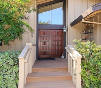 1335 Trinity Dr, Menlo Park, CA 94025