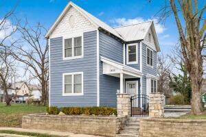 1452 Cole St, Columbus, OH 43205