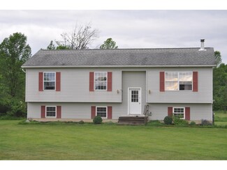 3337 Lakeview Dr, North Hero, VT 05474