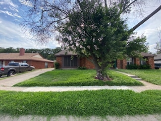 1037 Stableway Ln, Bedford, TX 76022