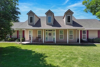 24943 Cox Ln, Los Molinos, CA 96055