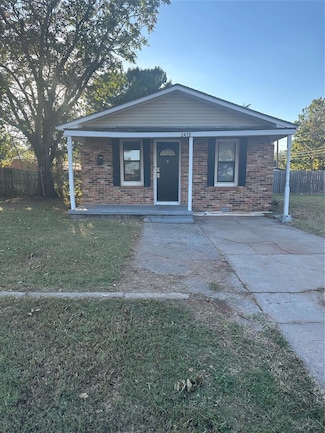 2418 S 16th St, Chickasha, OK 73018