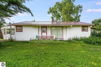 7257 W Esmond Rd, Hale, MI 48739
