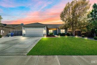 10619 Alondra Dr, Bakersfield, CA 93311