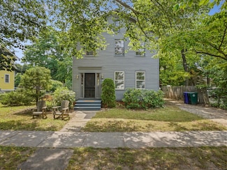 161 White St, Stratford, CT 06615