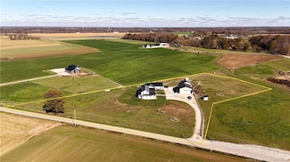 8705 Westport Rd, Marysville, IN 47141