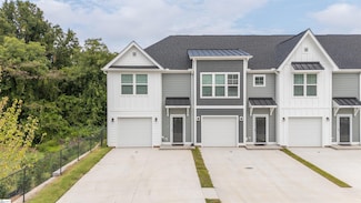 319 Lion Heart Ln, Greer, SC 29651