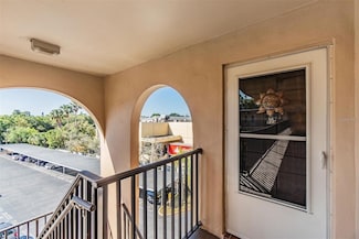 2525 W Bay Dr Unit B44, Largo, FL 33770