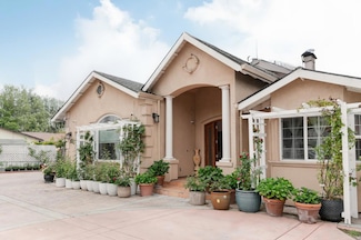 1837 S White Rd, San Jose, CA 95127