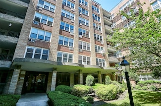 94-11 59th Ave Unit F21, Elmhurst, NY 11373